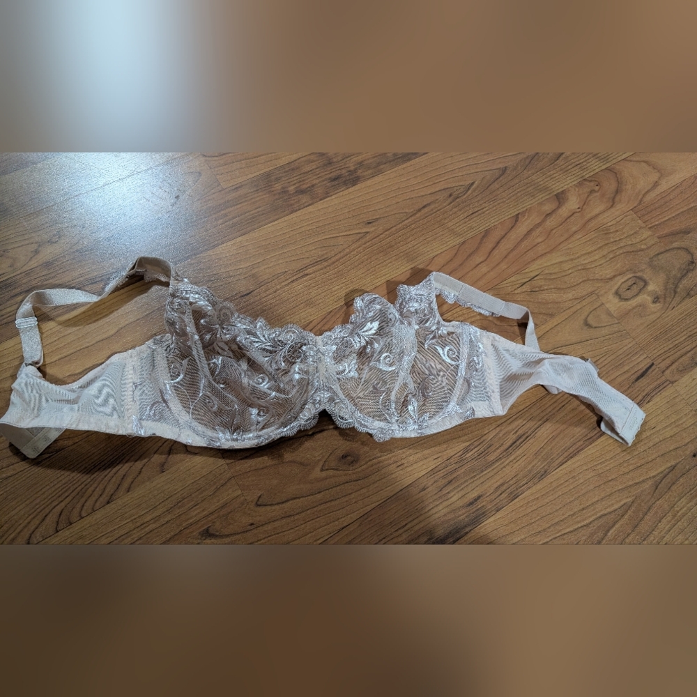 Soma Sheer Lace Bra in Cream